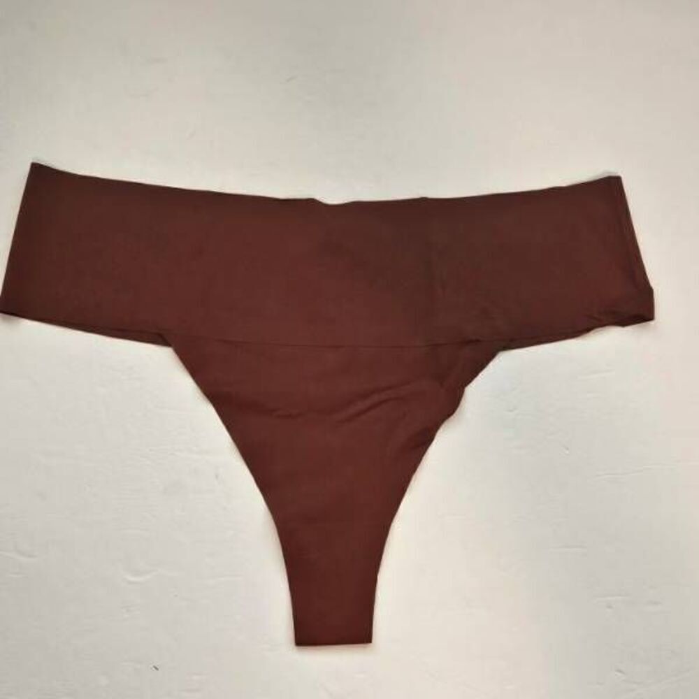 Skims  panty Nwt